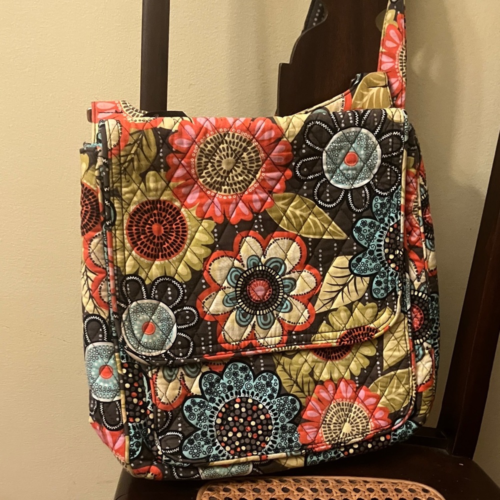 Vera Bradley Quilted crossbody Bag embroidered paisley floral mix